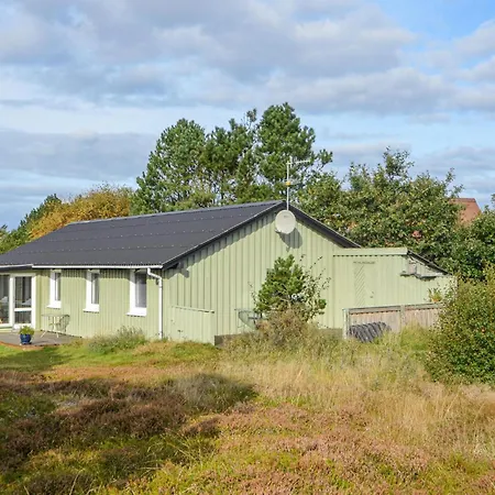 Stunning In With House A Panoramic View