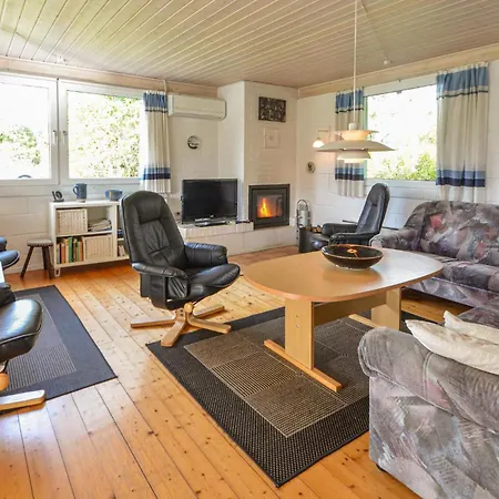 Stunning In With House A Panoramic View